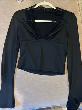 Black Lace-Trim Long Sleeve Women's Top